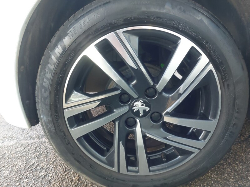 Used Peugeot 208 2023 for sale - 77503519: Photo 17