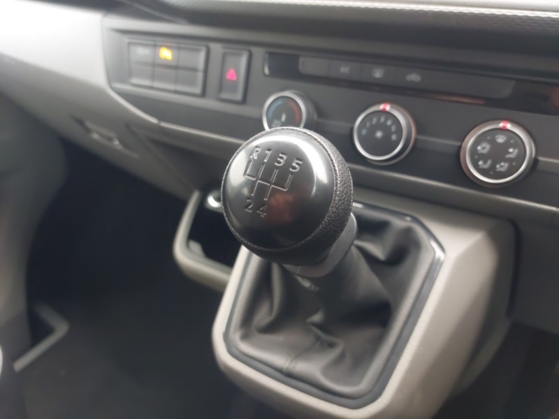 Used Volkswagen Transporter Shuttle 2020 for sale - 77644301: Photo 14