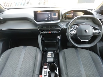 Used Peugeot 2008 2024 for sale - 77439485: Photo