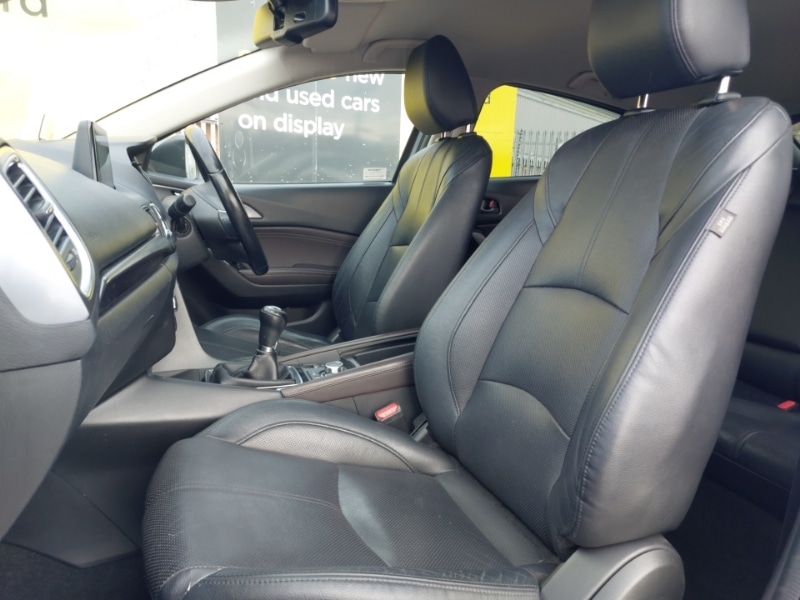 Used Mazda Mazda3 2018 for sale - 78032574: Photo 5