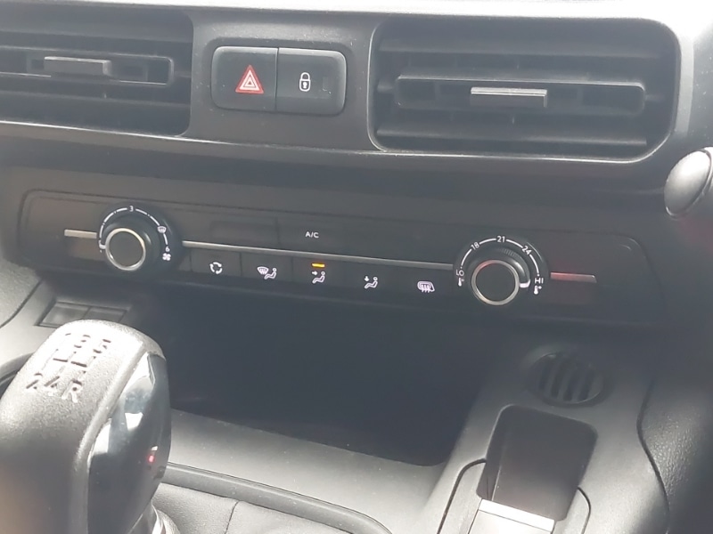 Used Peugeot Partner 2020 for sale - 77047433: Photo 16