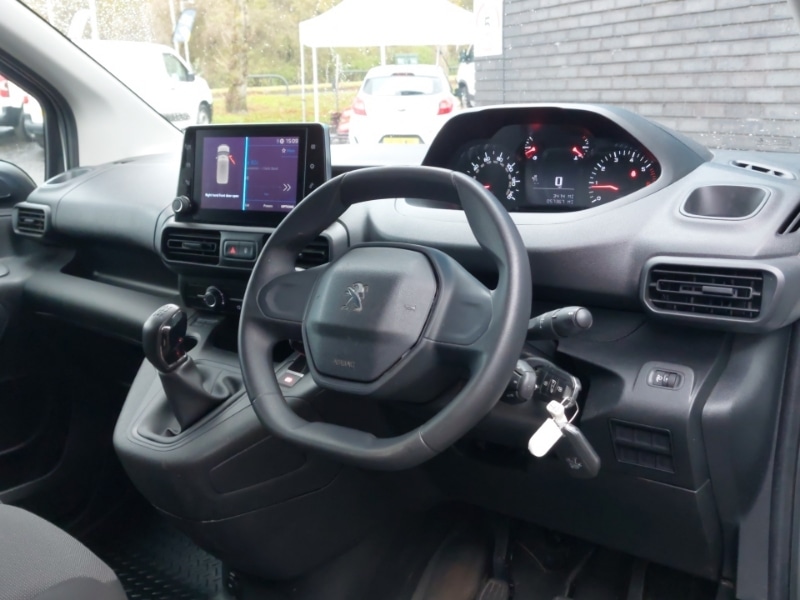 Used Peugeot Partner 2020 for sale - 77047433: Photo 2