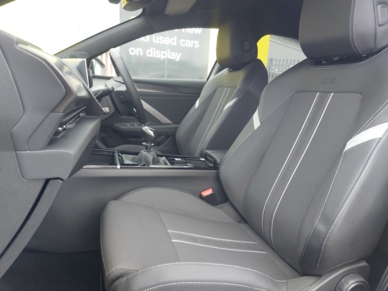 Used Vauxhall Astra 2026 for sale - 77847135: Photo 5