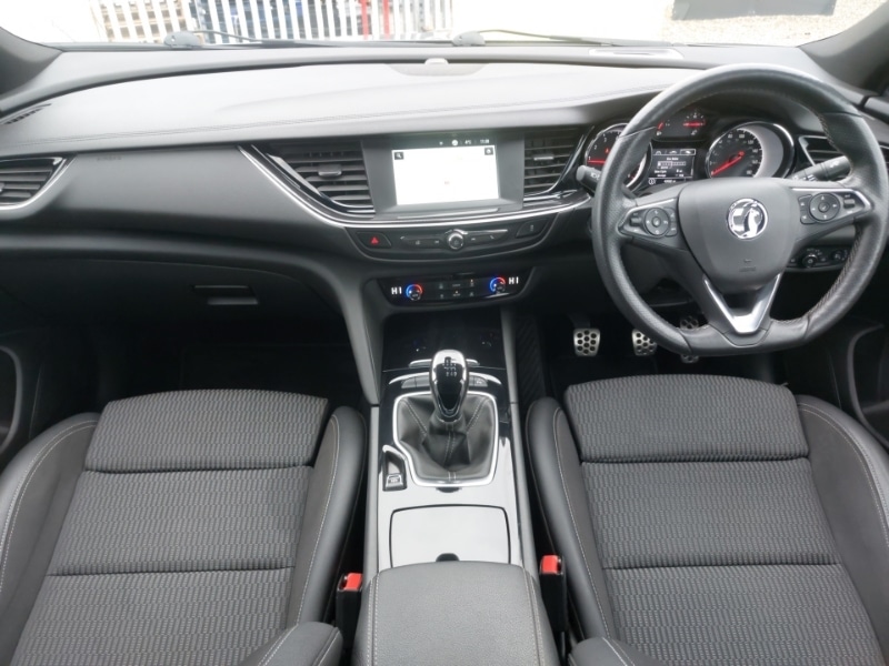 Used Vauxhall Insignia 2019 for sale - 77352301: Photo 2