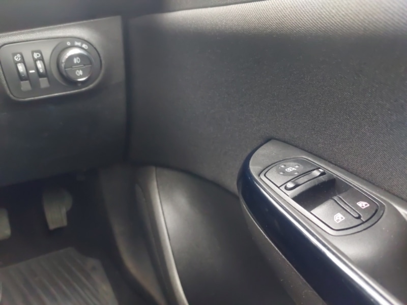 Used Vauxhall Corsa 2018 for sale - 77606225: Photo 16