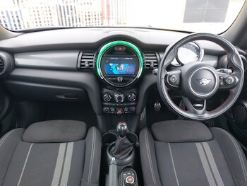 Used MINI Hatch 2018 for sale - 78460614: Photo