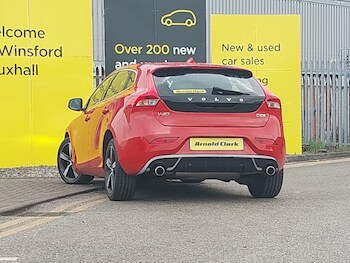 Used Volvo V40 2017 for sale - 78642261: Photo