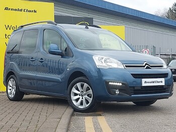 2017 - 1.6 BlueHDi 100 Flair 5dr