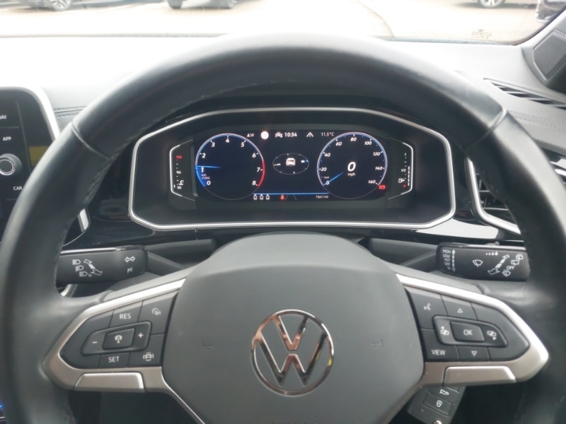 Used Volkswagen T-Roc 2023 for sale - 76749074: Photo 15