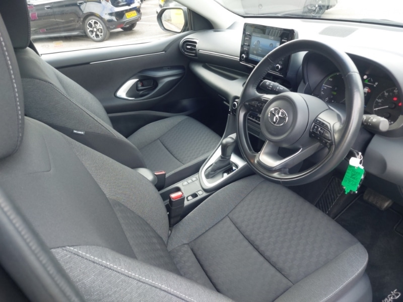 Used Toyota Yaris 2022 for sale - 76397480: Photo 18