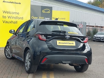 Used Toyota Yaris 2022 for sale - 76397480: Photo