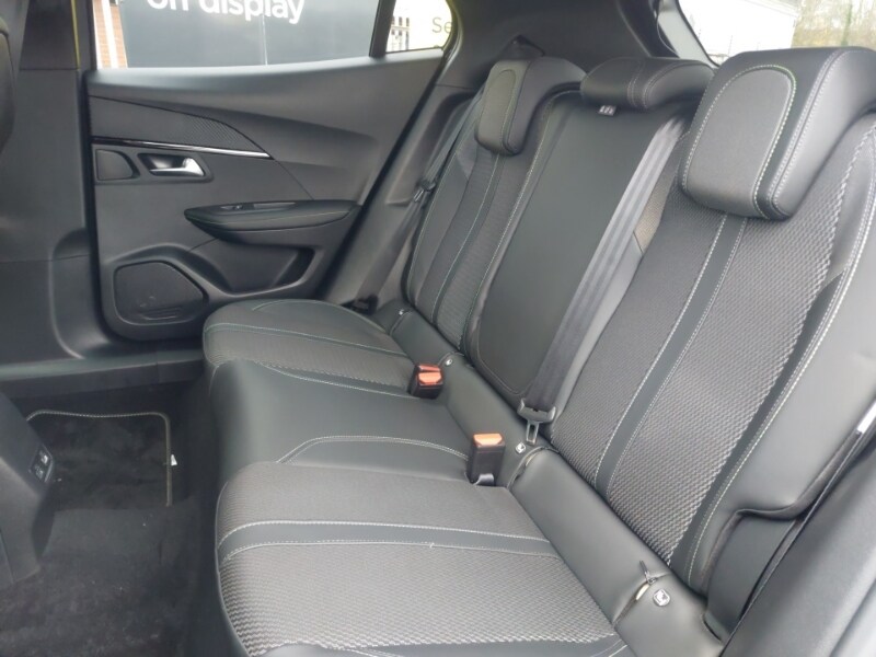 Used Peugeot 2008 2023 for sale - 77047358: Photo 6