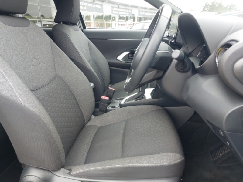 Used Toyota Yaris Cross 2022 for sale - 77197541: Photo 19