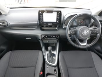 Used Toyota Yaris 2022 for sale - 75873492: Photo