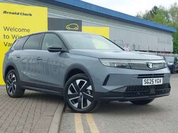 2025 - 1.2 Hybrid [136] Ultimate 5dr e-DCT6 [Pan Roof]