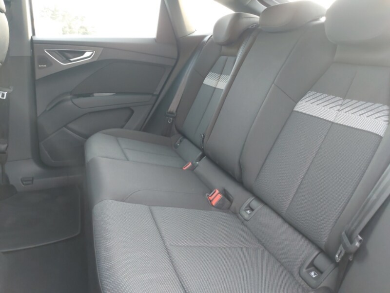 Used Audi Q4 e-tron 2023 for sale - 77956530: Photo 6