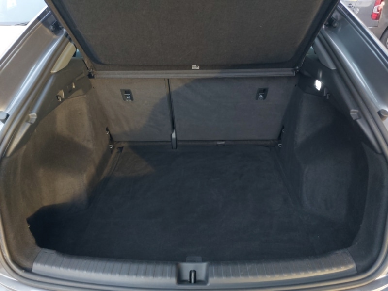 Used Audi Q4 e-tron 2023 for sale - 77956530: Photo 8