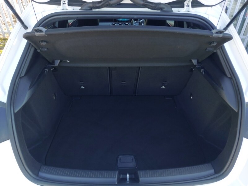 Used Mercedes-Benz A-Class 2018 for sale - 77947982: Photo 8