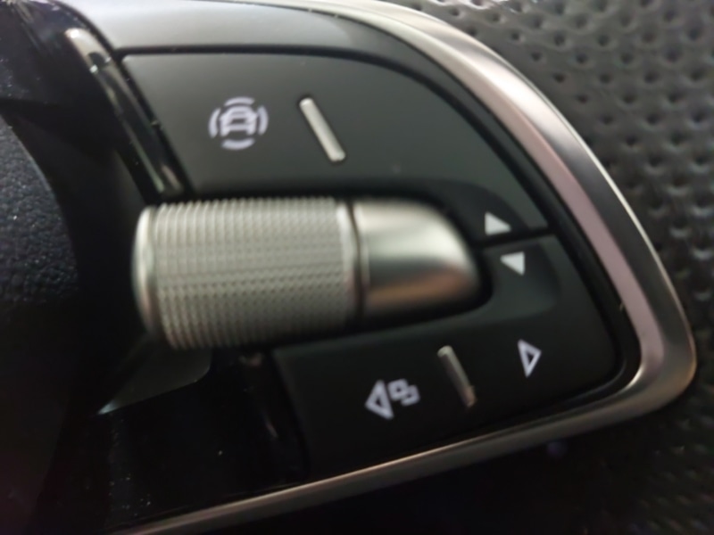 Used Skoda Karoq 2024 for sale - 76897725: Photo 13