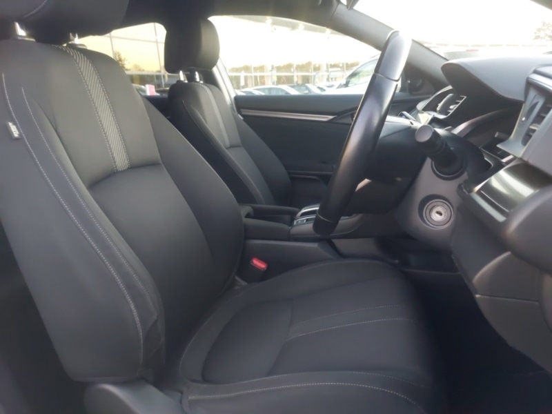 Used Honda Civic 2019 for sale - 76700001: Photo 19