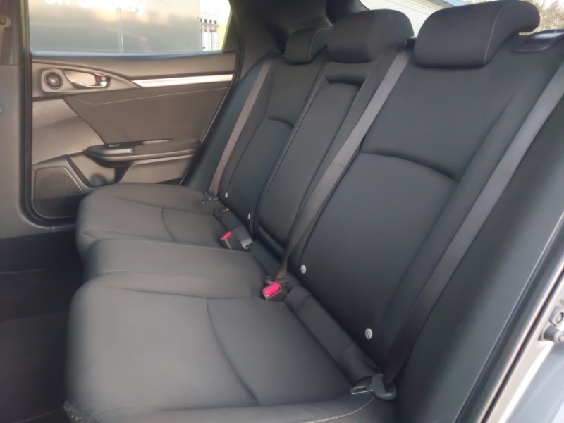 Used Honda Civic 2019 for sale - 76700001: Photo 6