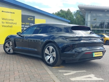 Used Porsche Taycan 2023 for sale - 79061042: Photo