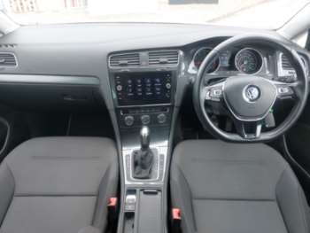 Used Volkswagen Golf 2019 for sale - 75152283: Photo