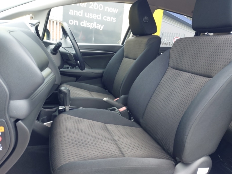 Used Honda Jazz 2019 for sale - 77987835: Photo 5