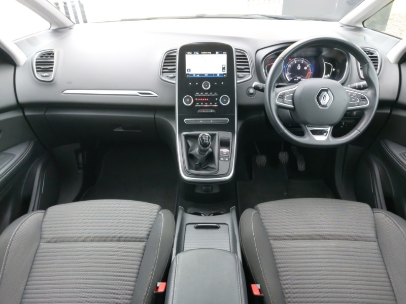 Used Renault Grand Scenic 2020 for sale - 77736641: Photo 2