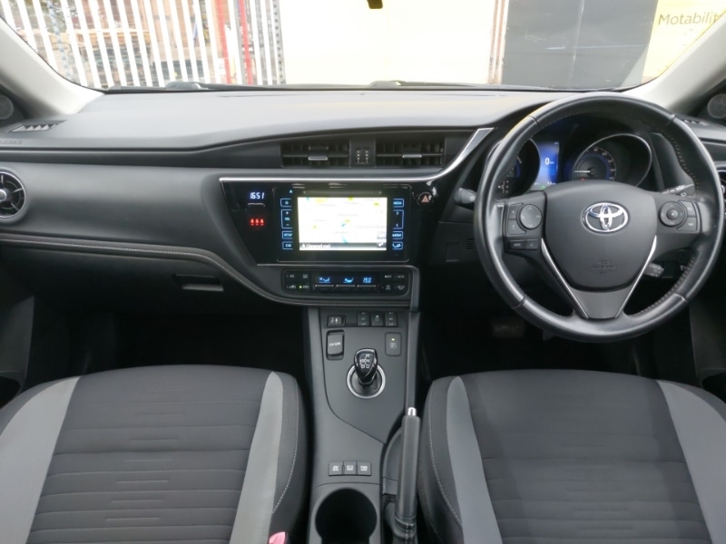 Used Toyota Auris 2016 for sale - 76335913: Photo 2