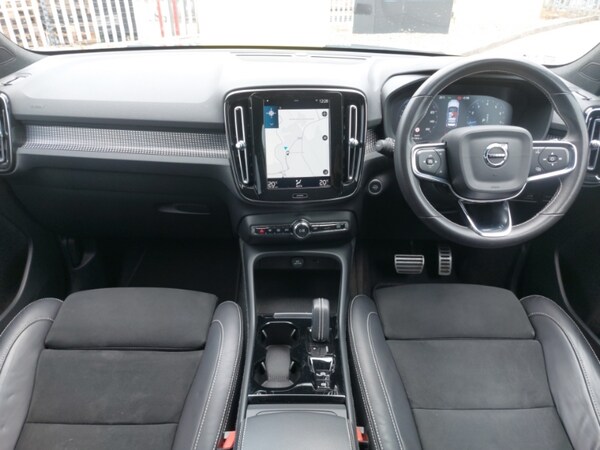 Used Volvo XC40 2021 for sale - 75448159: Photo 2