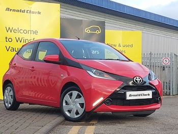 2017 - 1.0 VVT-i X-Play 5dr