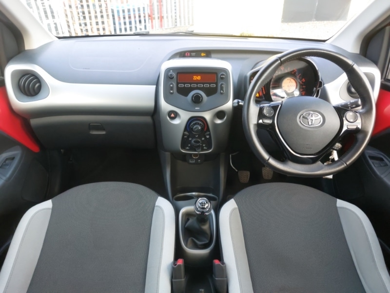 Used Toyota AYGO 2017 for sale - 77090408: Photo 2