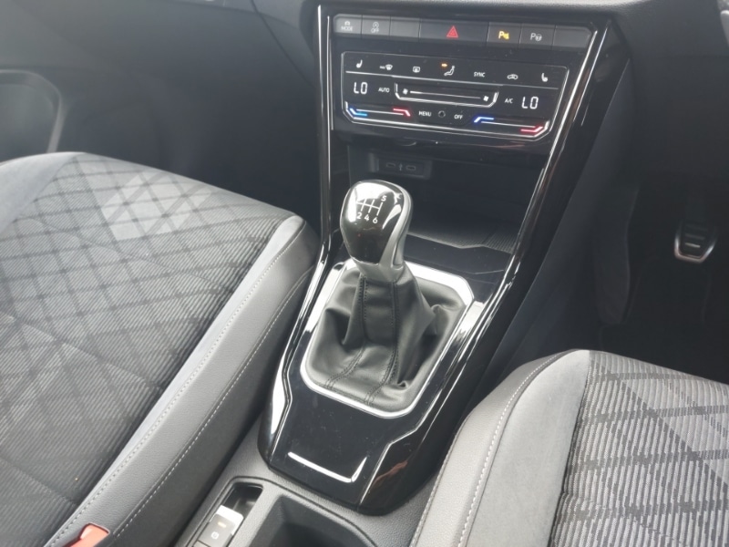 Used Volkswagen T-Roc 2022 for sale - 76083408: Photo 14