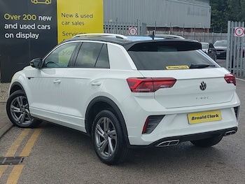 Used Volkswagen T-Roc 2022 for sale - 76083408: Photo