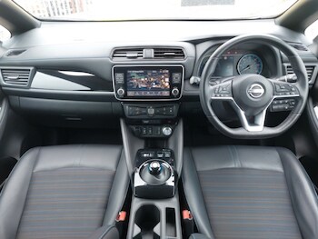Used Nissan Leaf 2022 for sale - 75914347: Photo
