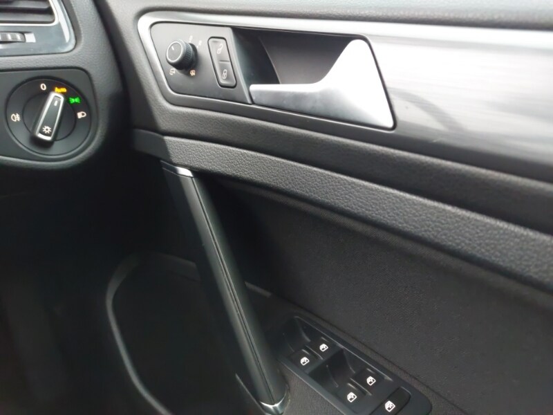 Used Volkswagen Golf 2018 for sale - 77329800: Photo 16