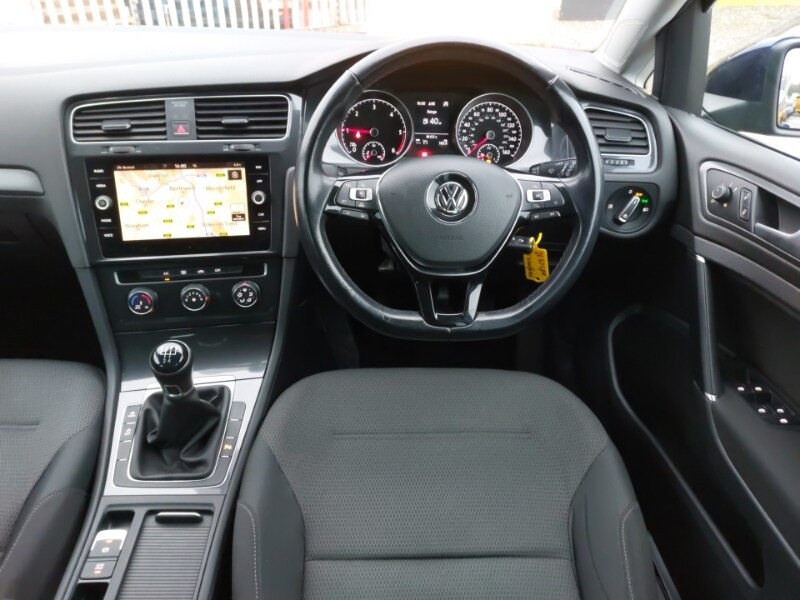 Used Volkswagen Golf 2018 for sale - 77329800: Photo 7