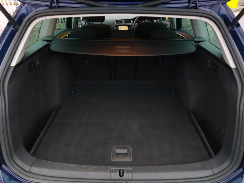 Used Volkswagen Golf 2018 for sale - 77329800: Photo 8