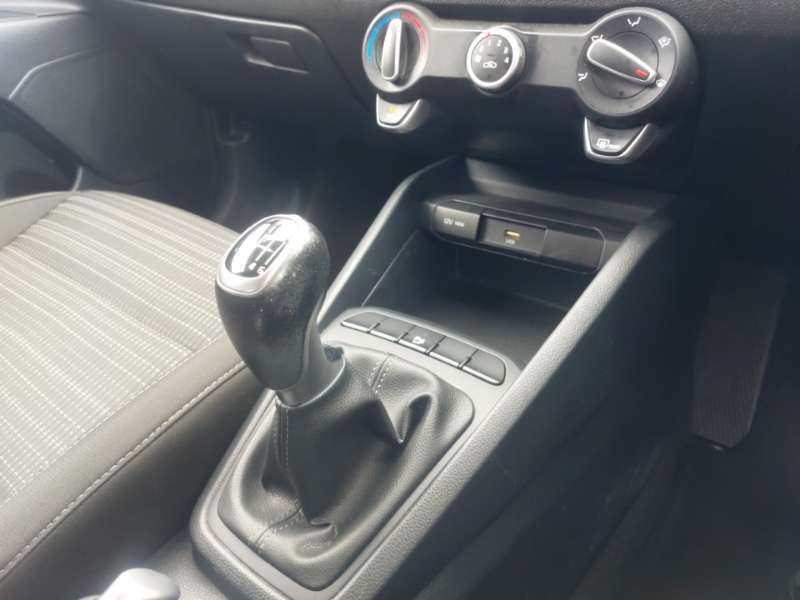 Used Kia Stonic 2022 for sale - 76583652: Photo 14