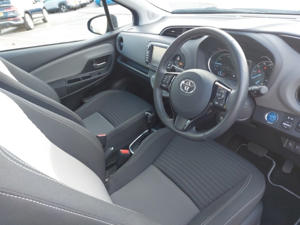 Used Toyota Yaris 2018 for sale - 76183214: Photo 18