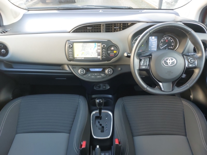 Used Toyota Yaris 2018 for sale - 76567215: Photo 2