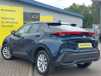 Used Toyota C-HR 2024 for sale - 79858000: Photo