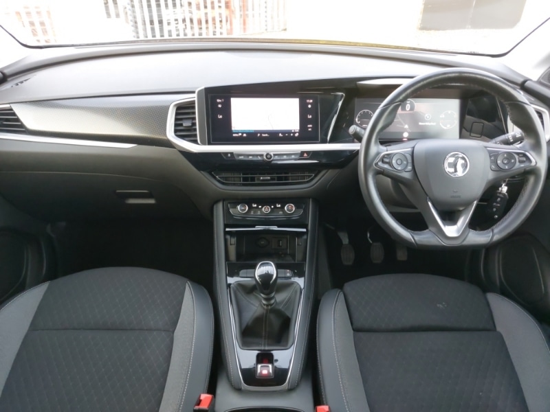 Used Vauxhall Grandland 2022 for sale - 77956525: Photo 2