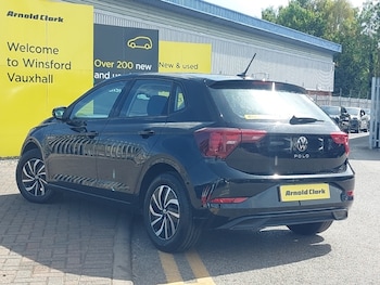 Used Volkswagen Polo 2024 for sale - 79477447: Photo