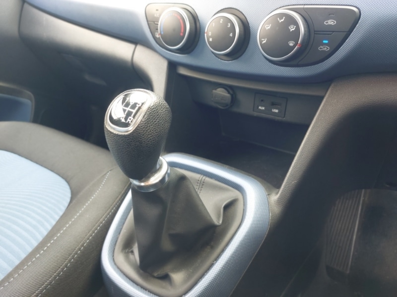 Used Hyundai i10 2015 for sale - 78202644: Photo 14