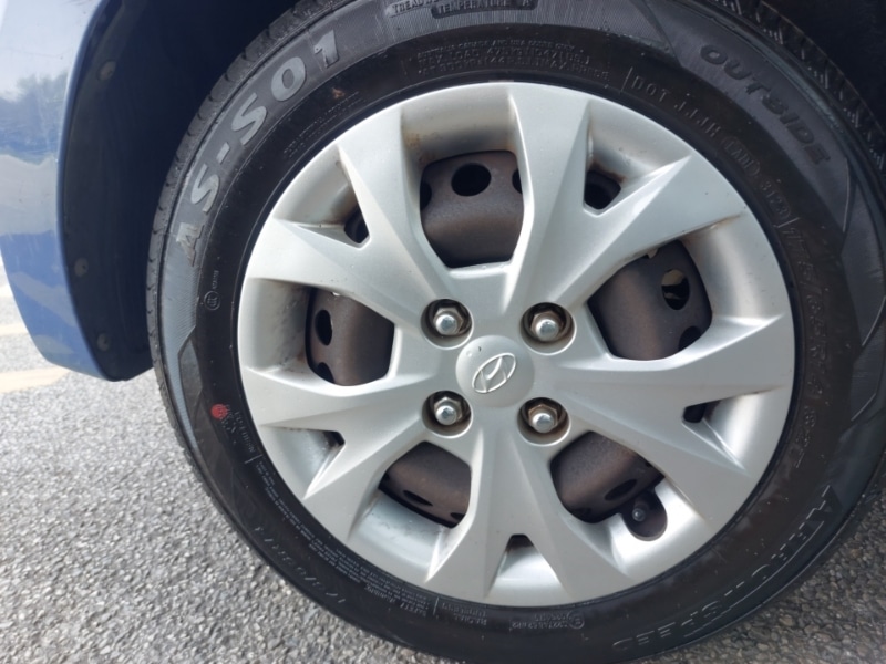 Used Hyundai i10 2015 for sale - 78202644: Photo 17