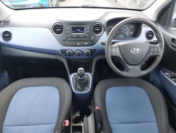 Used Hyundai i10 2015 for sale - 78202644: Photo