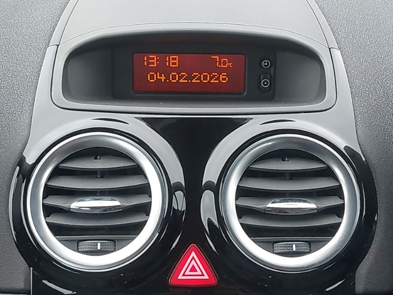 Used Vauxhall Corsa 2014 for sale - 77433644: Photo 10