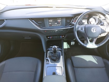 Used Vauxhall Insignia 2018 for sale - 76054650: Photo 2